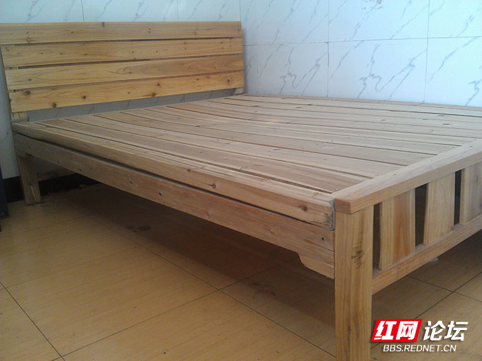 木板床1png
